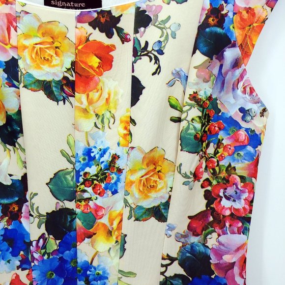 Robbie Bee Photorealistic Floral Cream Scuba Dress - Picture 2 of 5